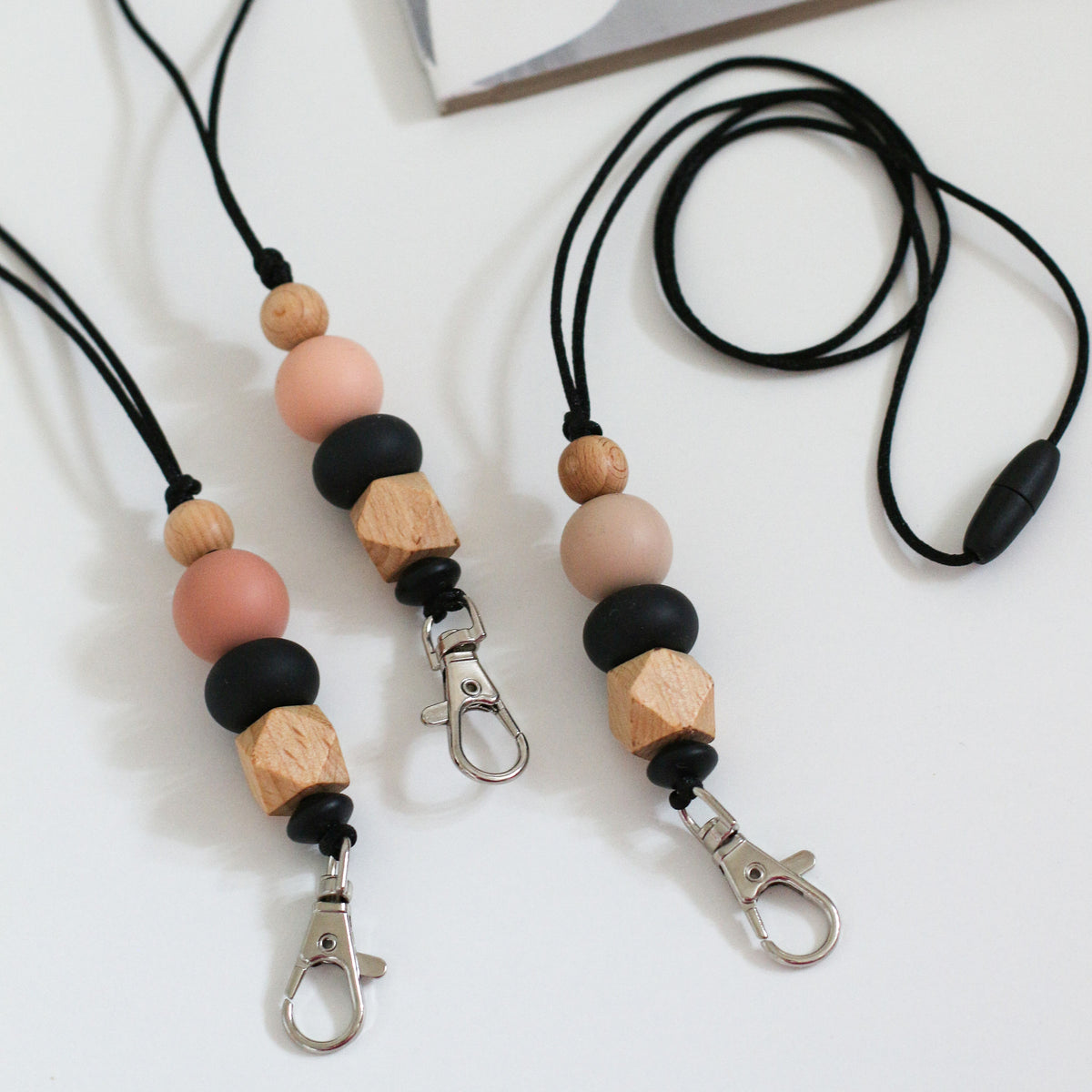 LANYARD Black and Beige